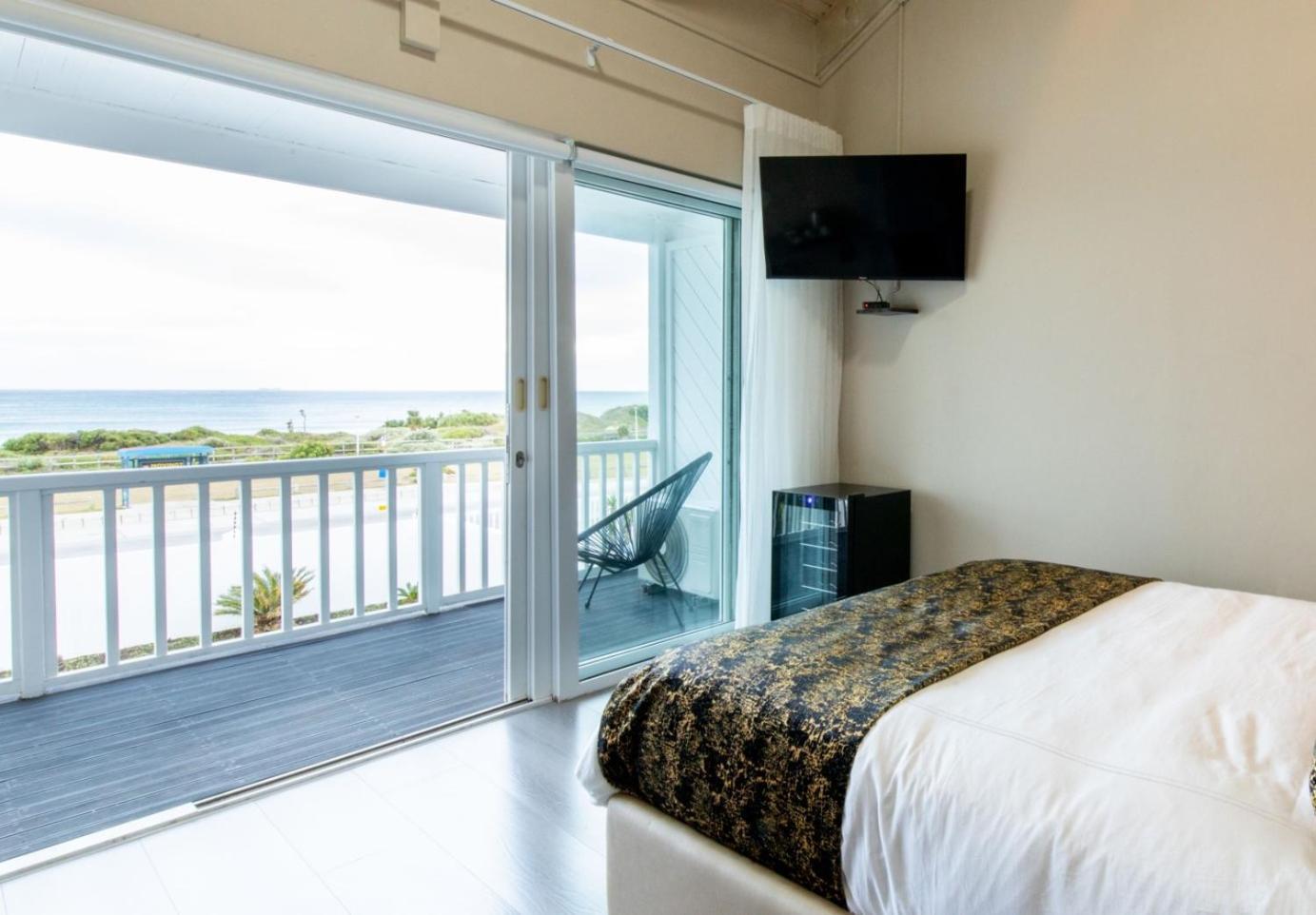 Dolphin Bay Boutique Hotel And Spa Порт-Элизабет Экстерьер фото