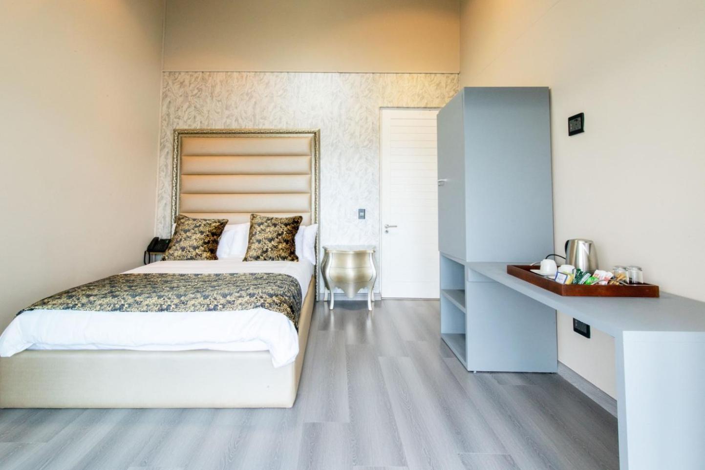 Dolphin Bay Boutique Hotel And Spa Порт-Элизабет Экстерьер фото